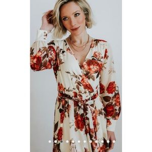 GORGEOUS floral maxi dress